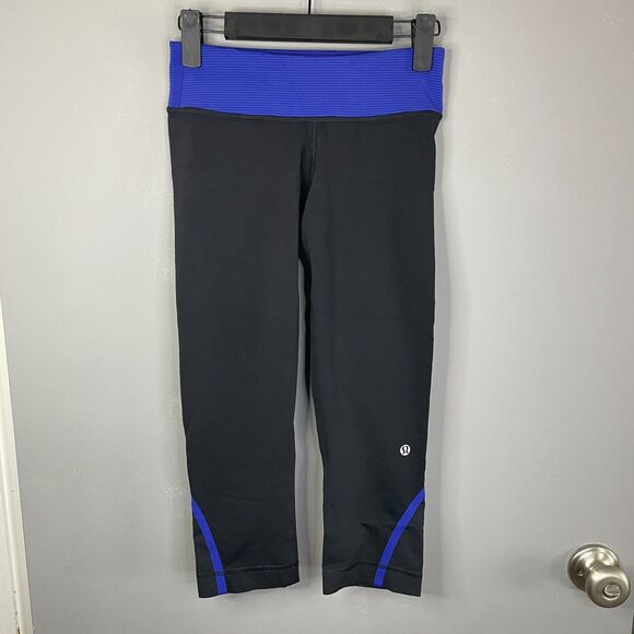 Lululemon Womens 4 Yoga Workout Black Leggings with Zipper Pocket - Picture 1 of 7